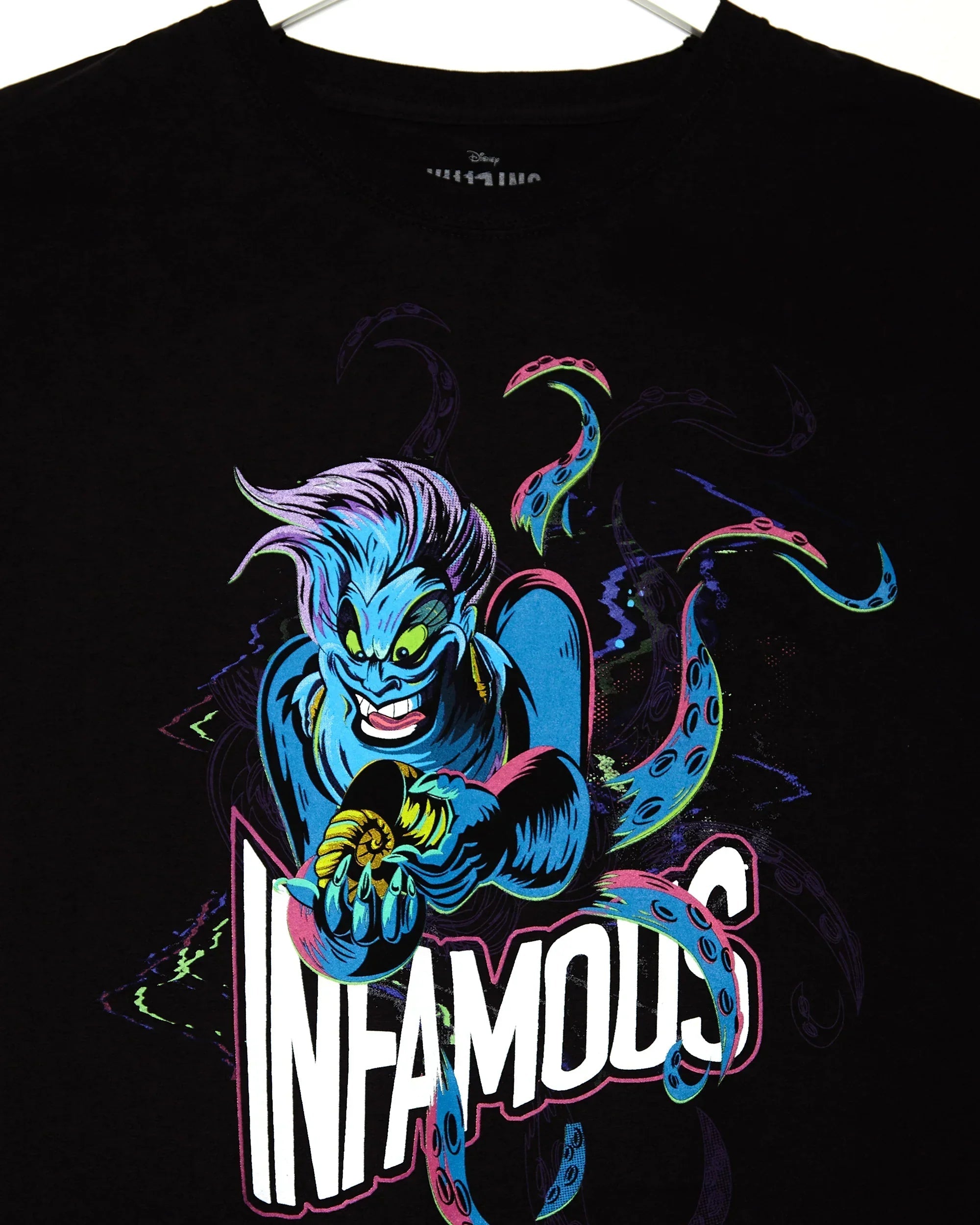 DISNEY VILLAINS: Ursula black - tshirt