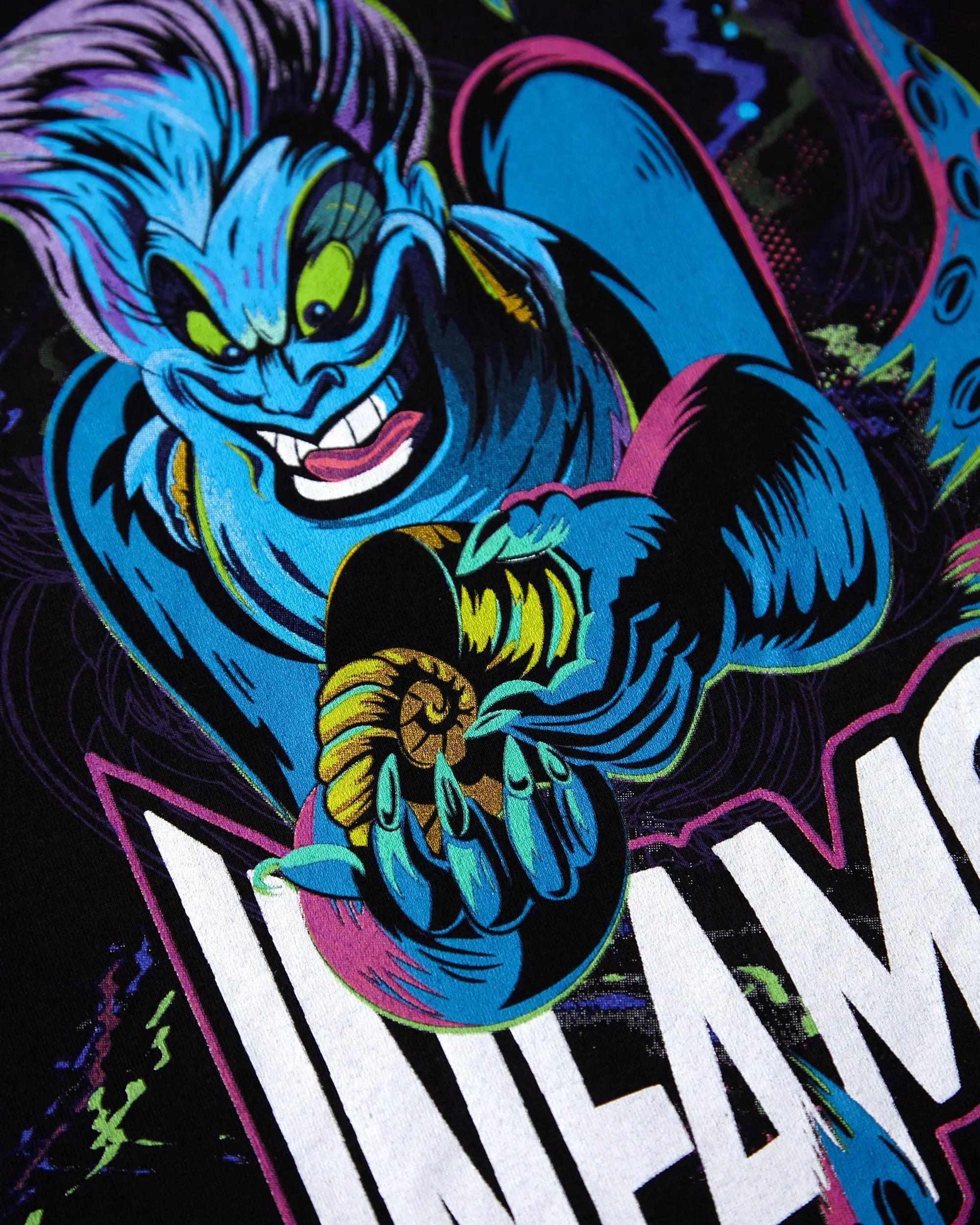 DISNEY VILLAINS: Ursula black - tshirt