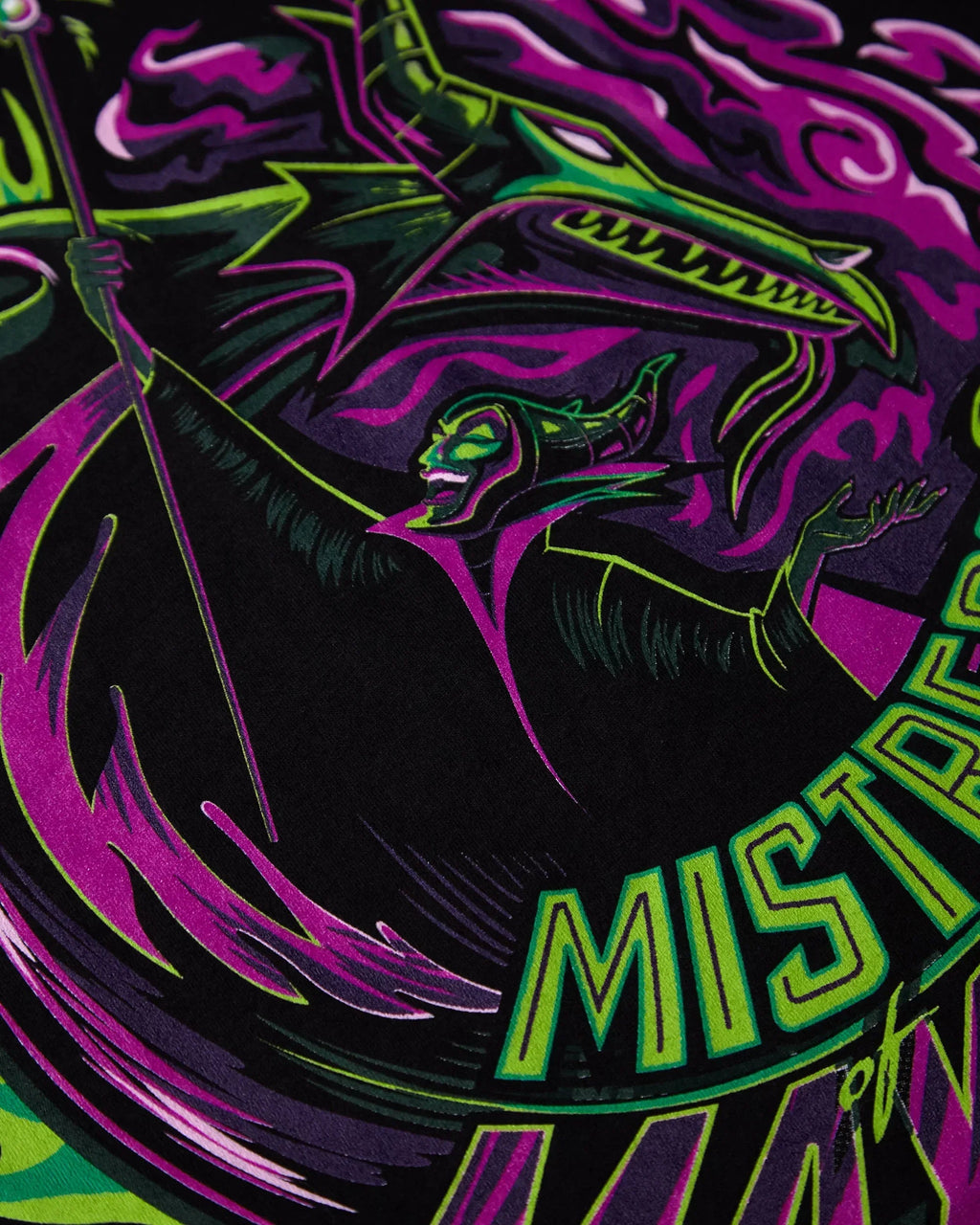 DISNEY VILLAINS: Maleficent black - low cut cropped tee