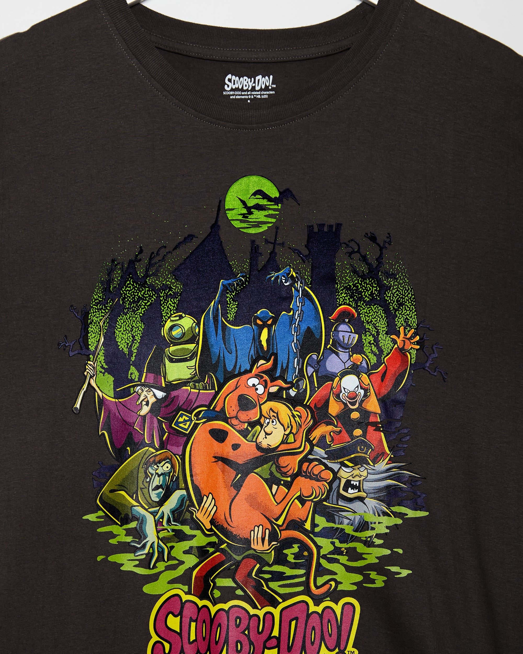 Official Scooby-Doo, monsters mashup low cut cropped tee - charcoal